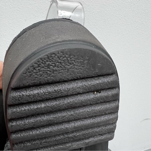 NAOT Enid Flat Sandal Black Lace Nubuck/Black Velvet Nubuck - Picture 13 of 13